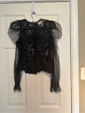 Delicate Black Lace Puff-Sleeve Blouse Small